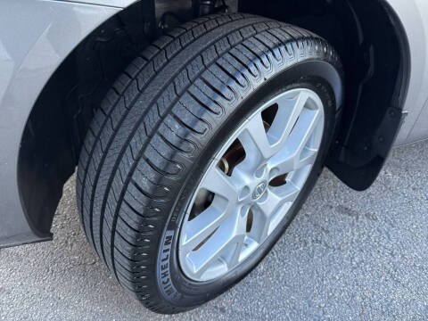 2013 Nissan Rogue SV w/SL Package