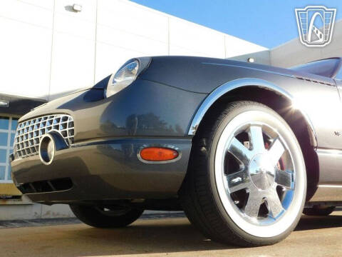 2003 Ford Thunderbird