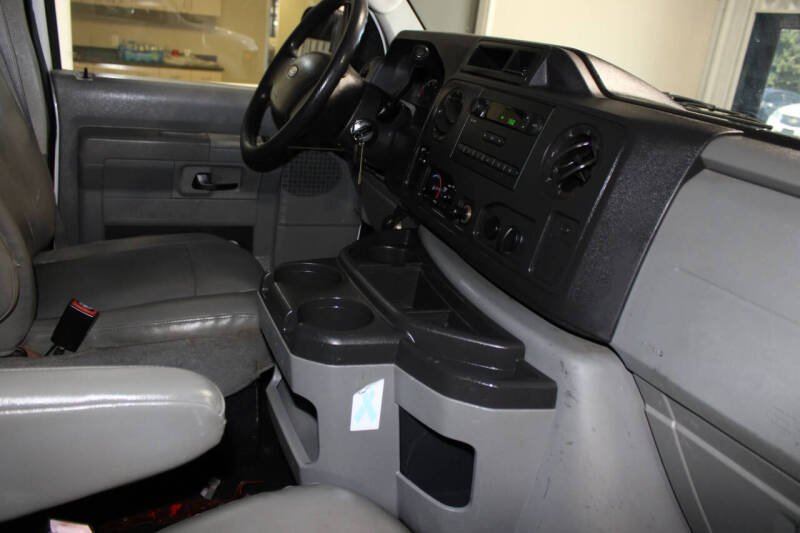 2009 Ford E-Series E-350 SD