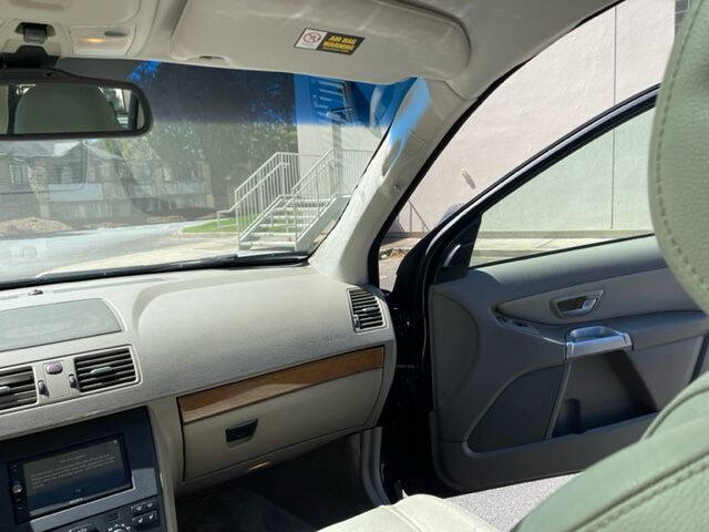 2005 Volvo XC90 2.5T