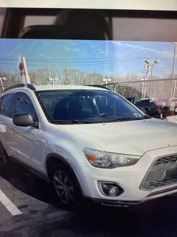 2013 Mitsubishi Outlander Sport LE