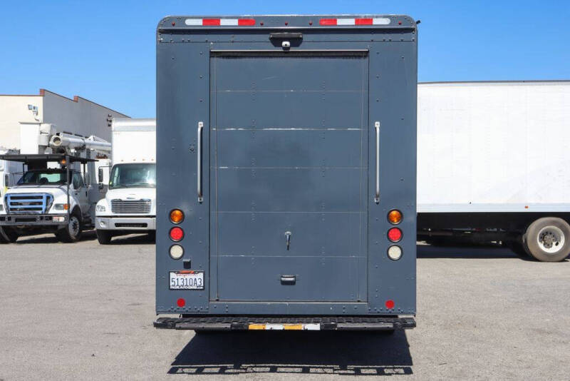 2020 Freightliner MT45 Chassis