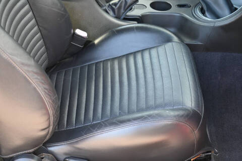 2004 Ford Mustang Mach 1 Premium