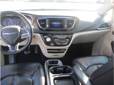 2018 Chrysler Pacifica Touring L