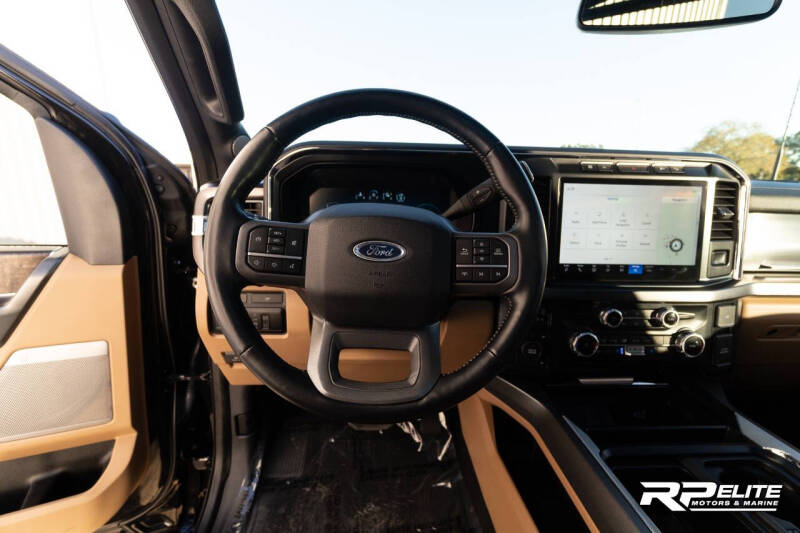 2023 Ford F-450 Super Duty Lariat