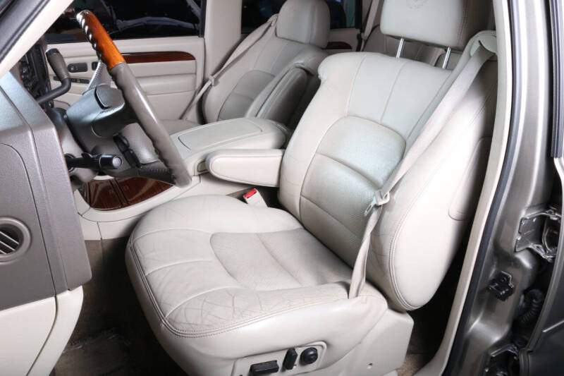 2002 Cadillac Escalade