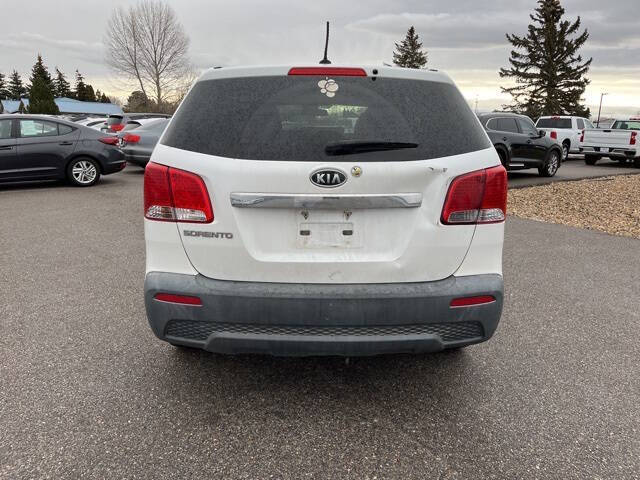 2011 Kia Sorento LX