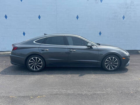 2020 Hyundai Sonata for sale at Kerns Ford Lincoln in Celina OH