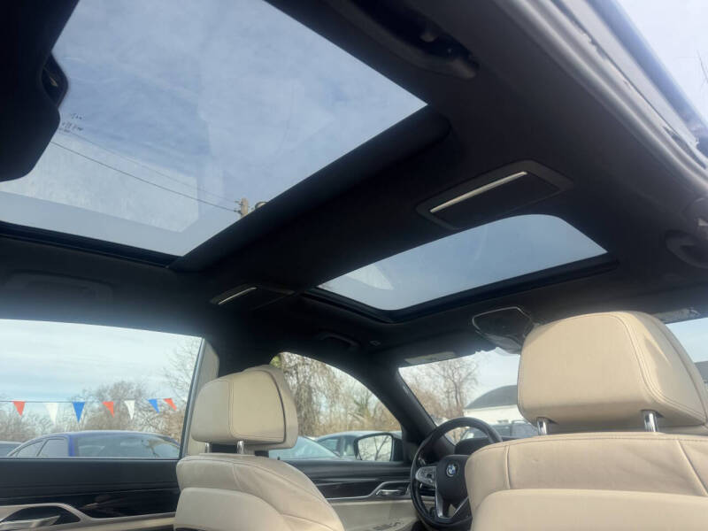 2017 BMW 7 Series 750i