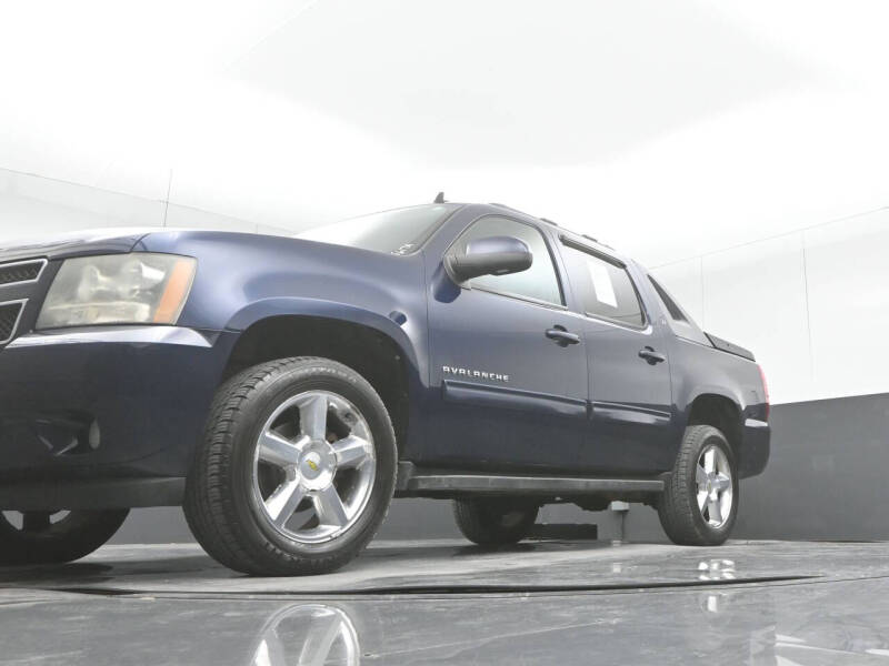 2011 Chevrolet Avalanche LT