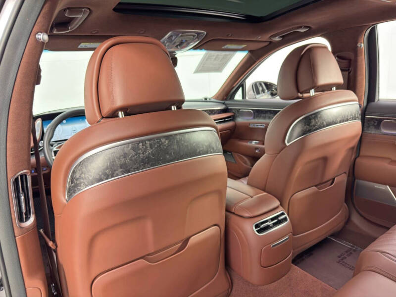 2024 Genesis G90 3.5T e-Supercharger