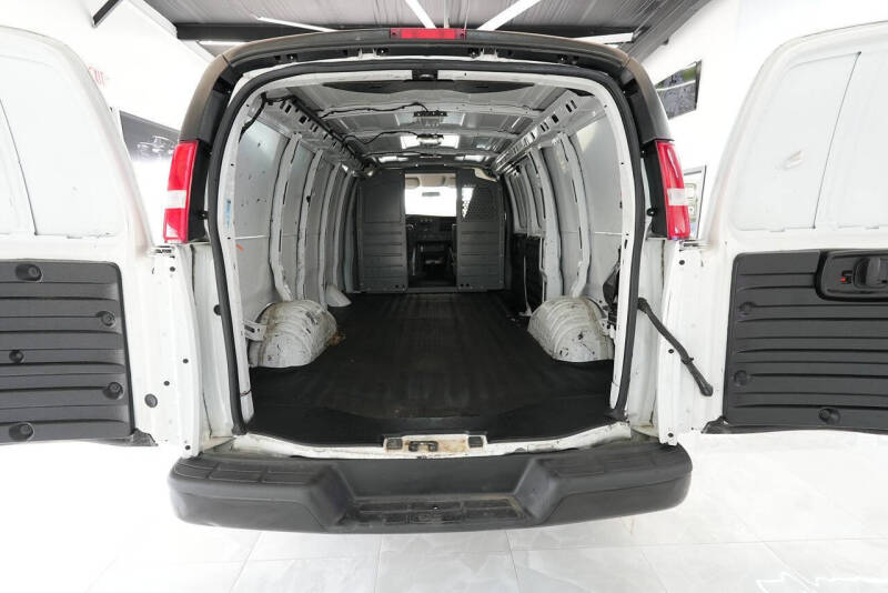 2020 Chevrolet Express 2500