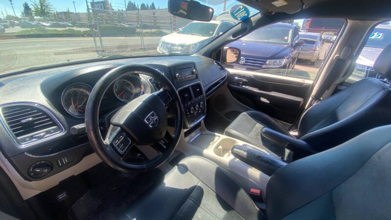 2017 Dodge Grand Caravan SXT