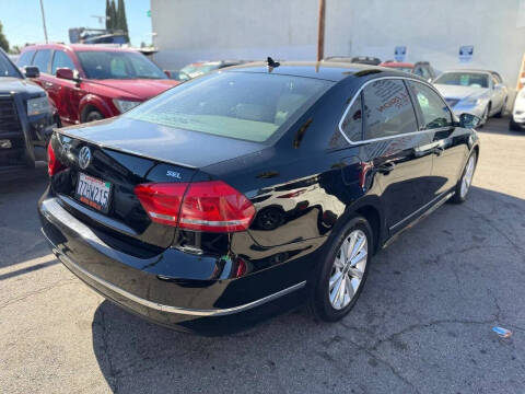 2012 Volkswagen Passat SEL Premium PZEV