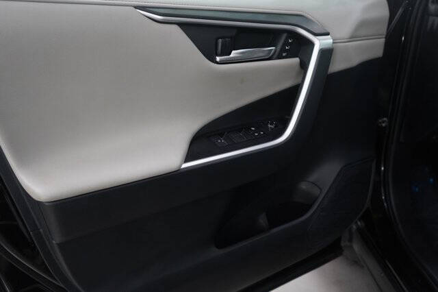 2019 Toyota RAV4 Hybrid Limited