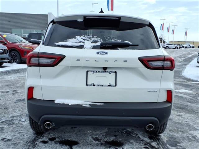2026 Ford Escape ST-Line Select