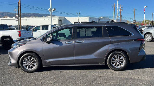 2021 Toyota Sienna XLE 7-Passenger