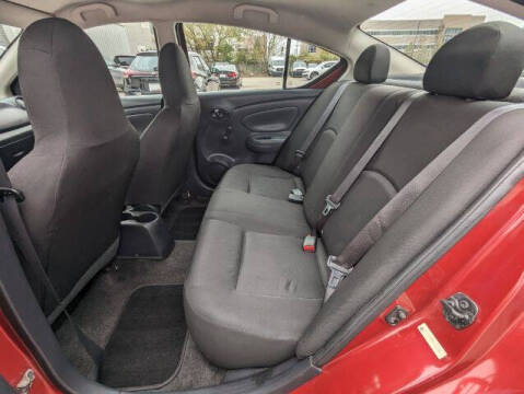 2017 Nissan Versa 1.6 S Plus