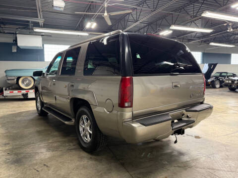 2000 Cadillac Escalade