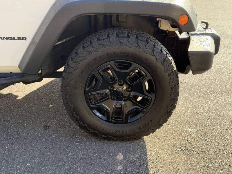 2017 Jeep Wrangler Willys Wheeler W