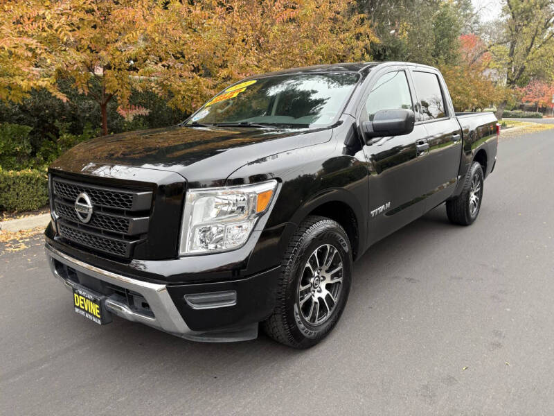 2022 Nissan Titan SV