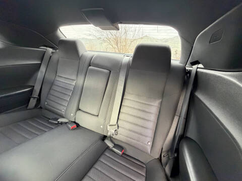 2009 Dodge Challenger SE