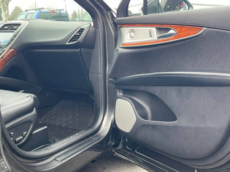 2020 Lincoln Nautilus Reserve