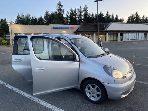 2000 Toyota Funcargo Yaris