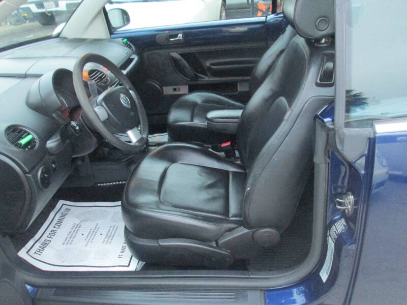 2006 Volkswagen New Beetle Convertible 2.5