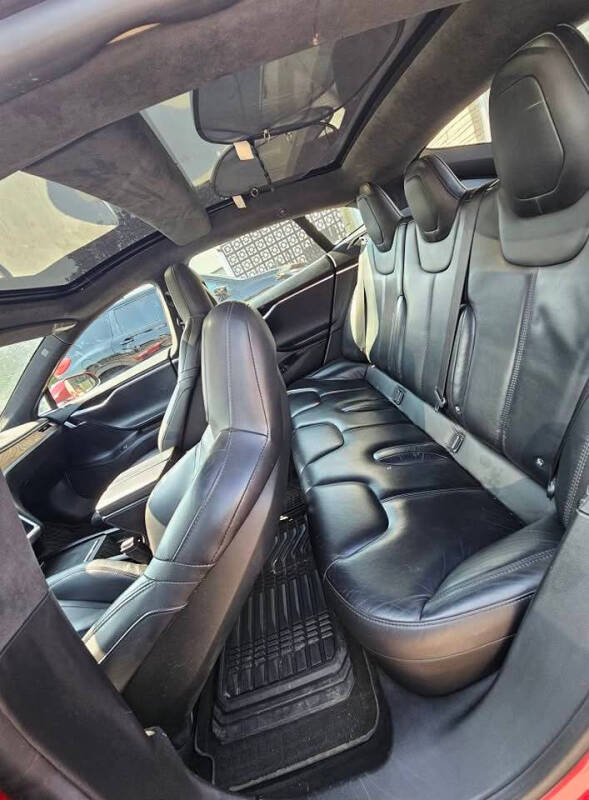 2016 Tesla Model S 75D