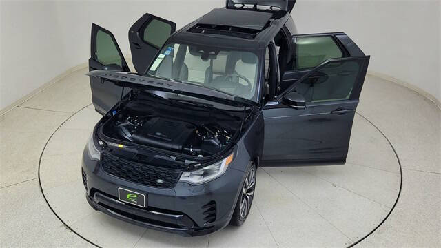 2024 Land Rover Discovery P300 Dynamic SE