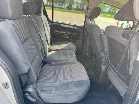 2012 Nissan Armada SV