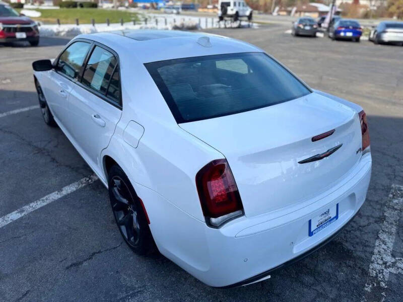 2023 Chrysler 300 S V6