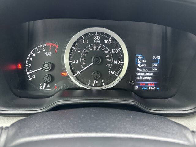 2022 Toyota Corolla LE