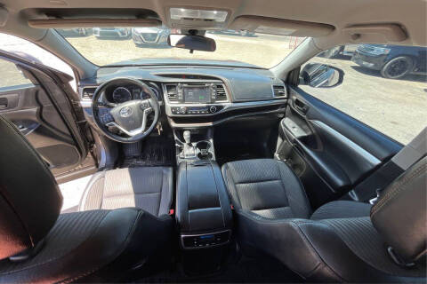 2019 Toyota Highlander LE Plus