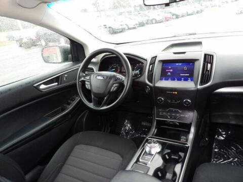 2020 Ford Edge SE