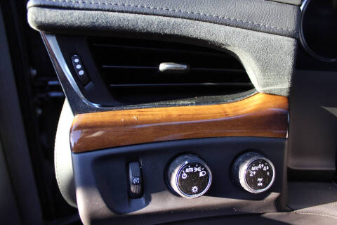 2017 Cadillac Escalade Luxury