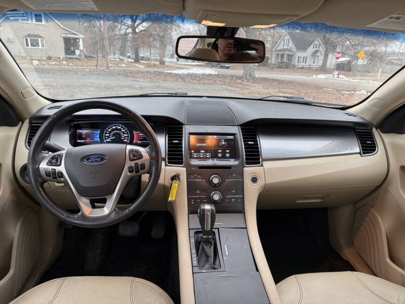 2014 Ford Taurus SEL