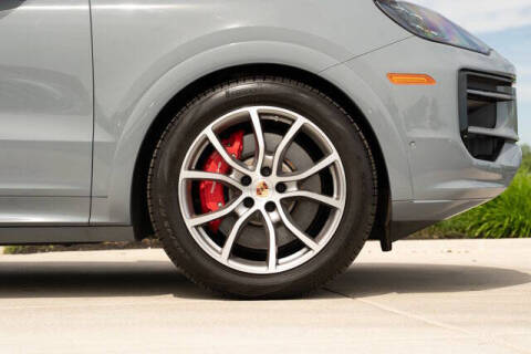 2025 Porsche Cayenne S Coupe