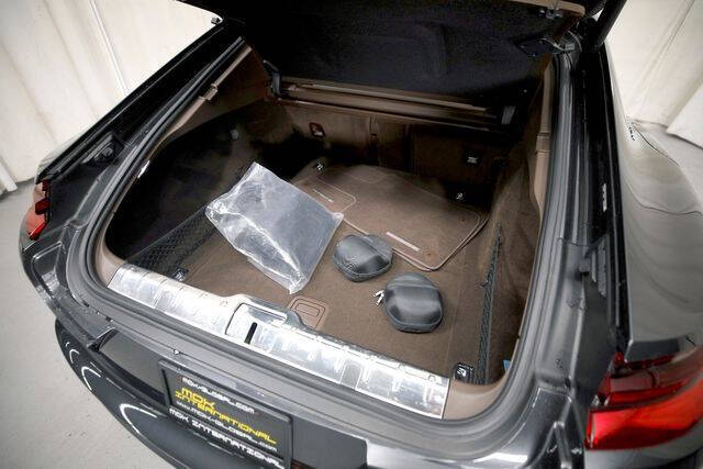 2018 Porsche Panamera 4 Executive