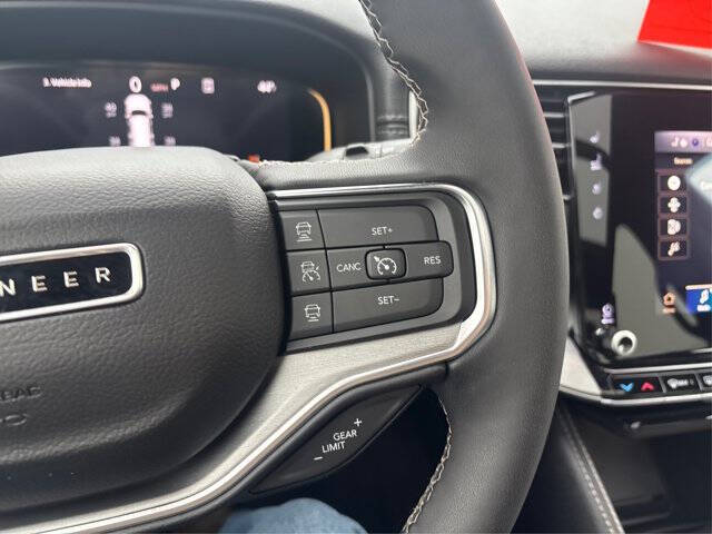 2024 Jeep Wagoneer L Carbide