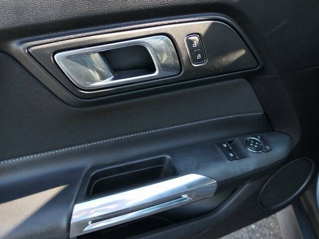 2022 Ford Mustang EcoBoost