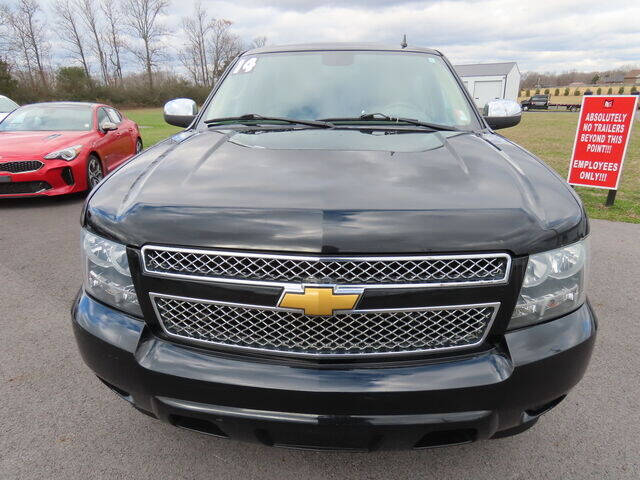 2014 Chevrolet Suburban for sale at Modern Automotive Group LLC in Lafayette, TN