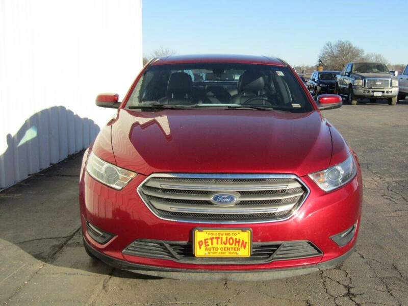 2018 Ford Taurus SEL