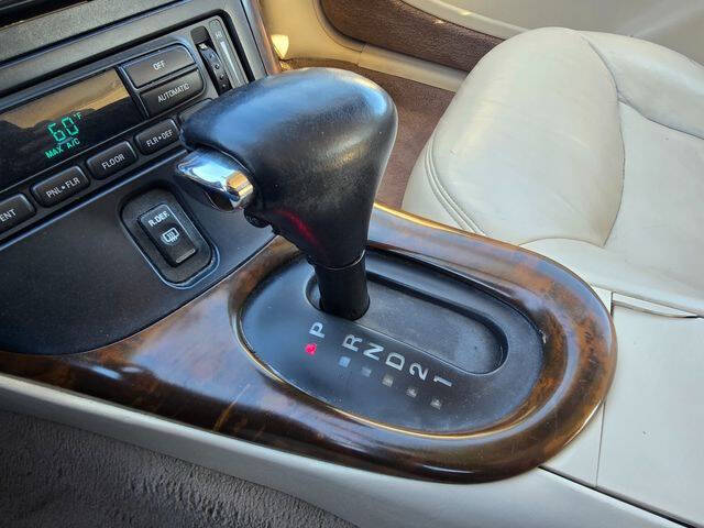 1997 Lincoln Mark VIII