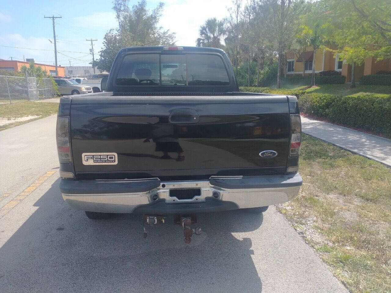 2002 FORD F-250 Pickup - $5,950