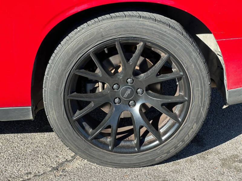 2015 Dodge Challenger SXT Plus