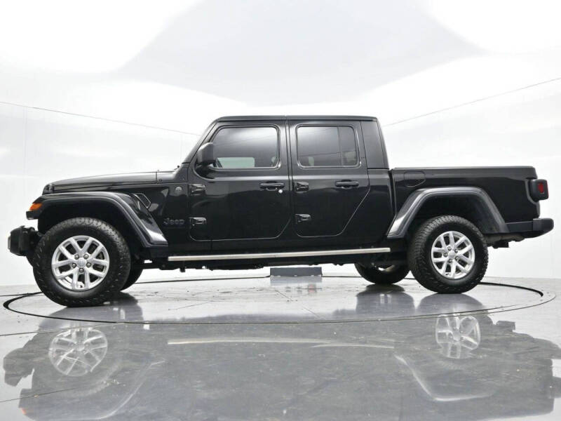 2023 Jeep Gladiator Sport S