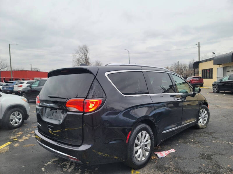2018 Chrysler Pacifica Touring L
