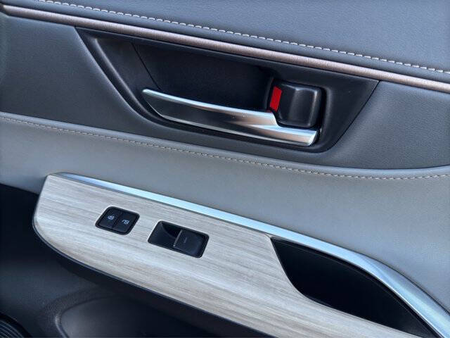 2022 Toyota Venza XLE